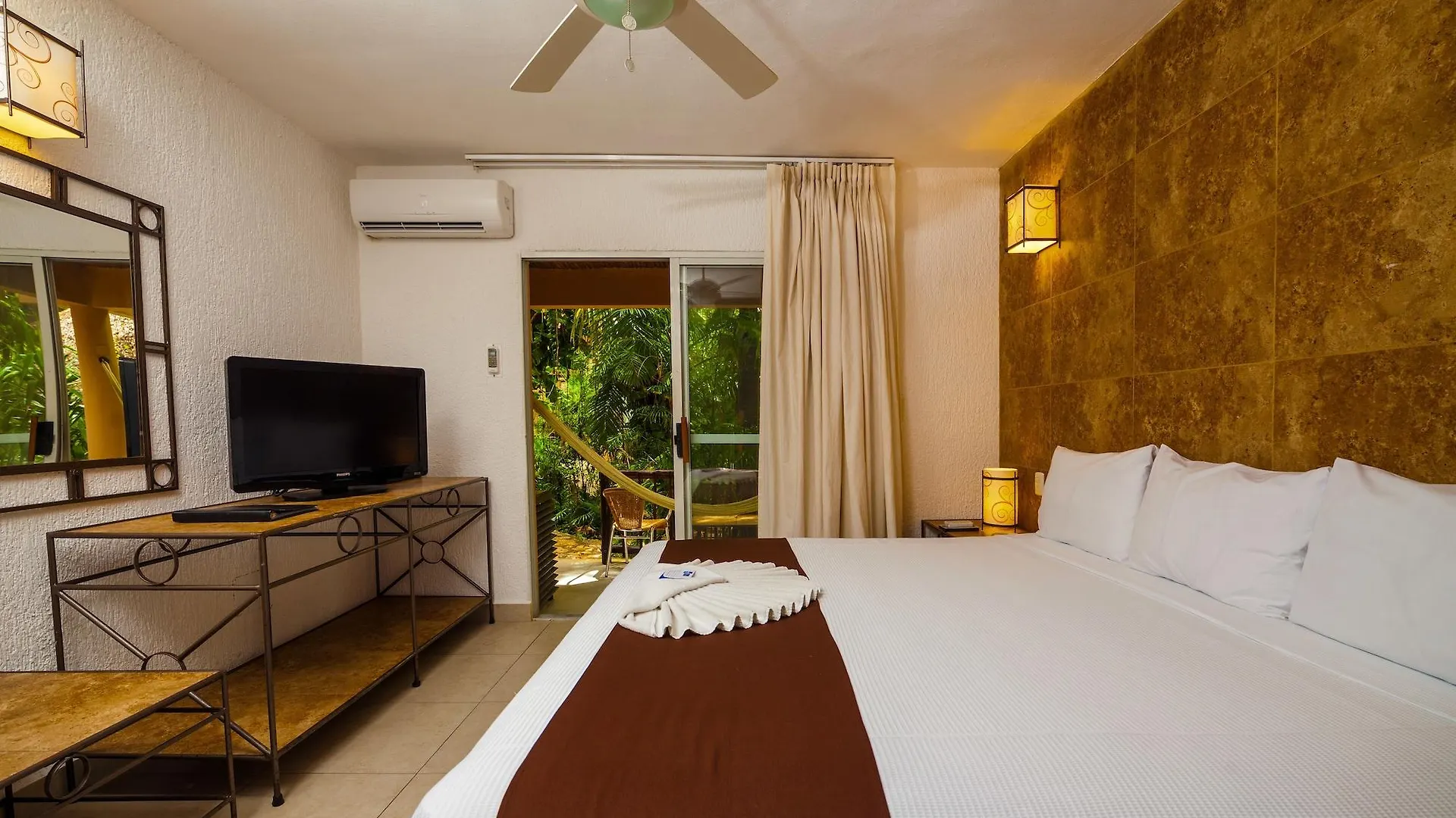 Tukan Hotel Playa Del Carmen