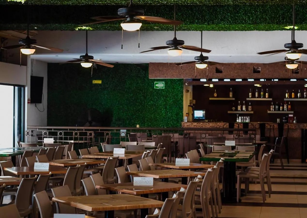 Tukan Hotel Playa Del Carmen