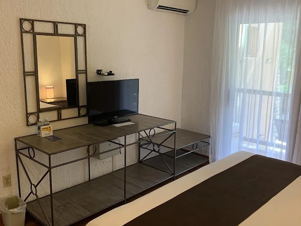 Tukan Hotel Playa Del Carmen