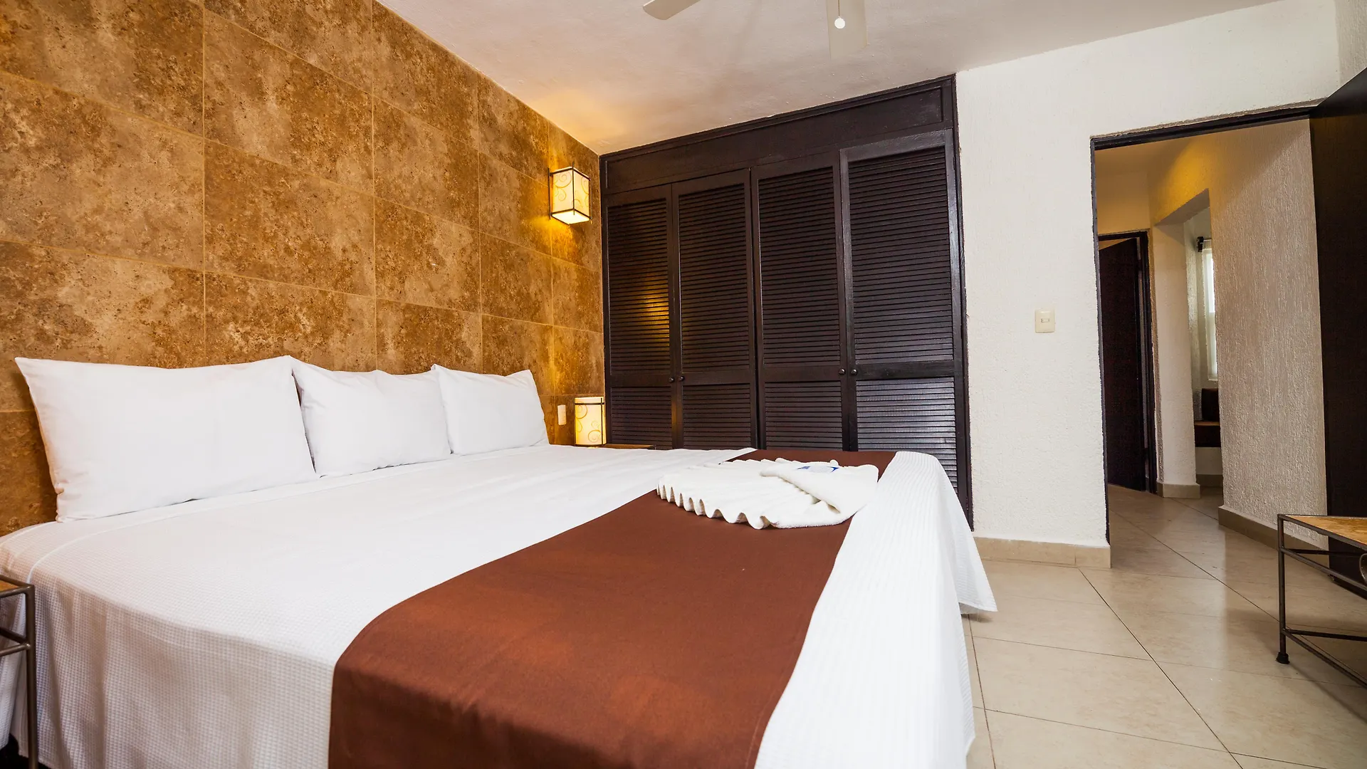 Tukan Hotel Playa Del Carmen 4*,
