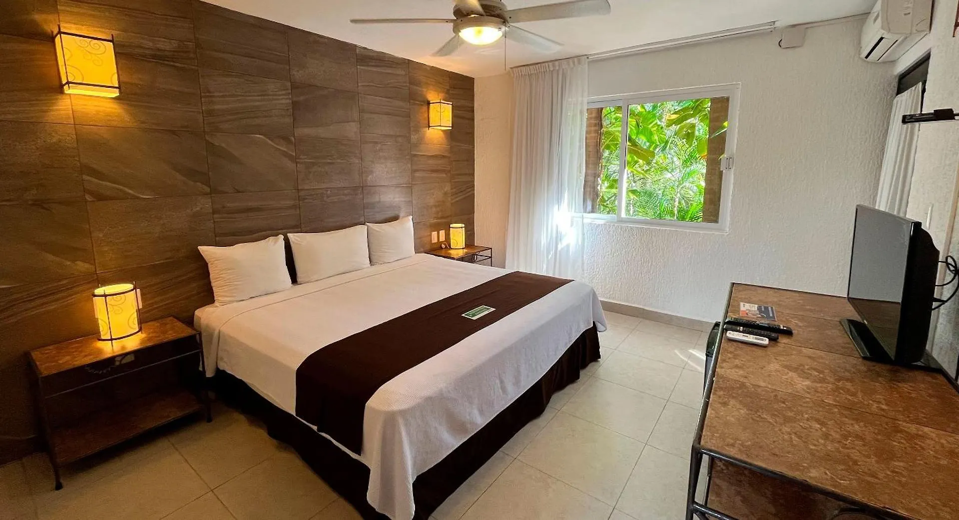 Tukan Hotel Playa Del Carmen